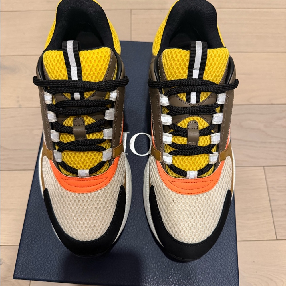 Dior sneaker M-B22 Calfskin , size 42. (Like new) - Picture 6 of 9